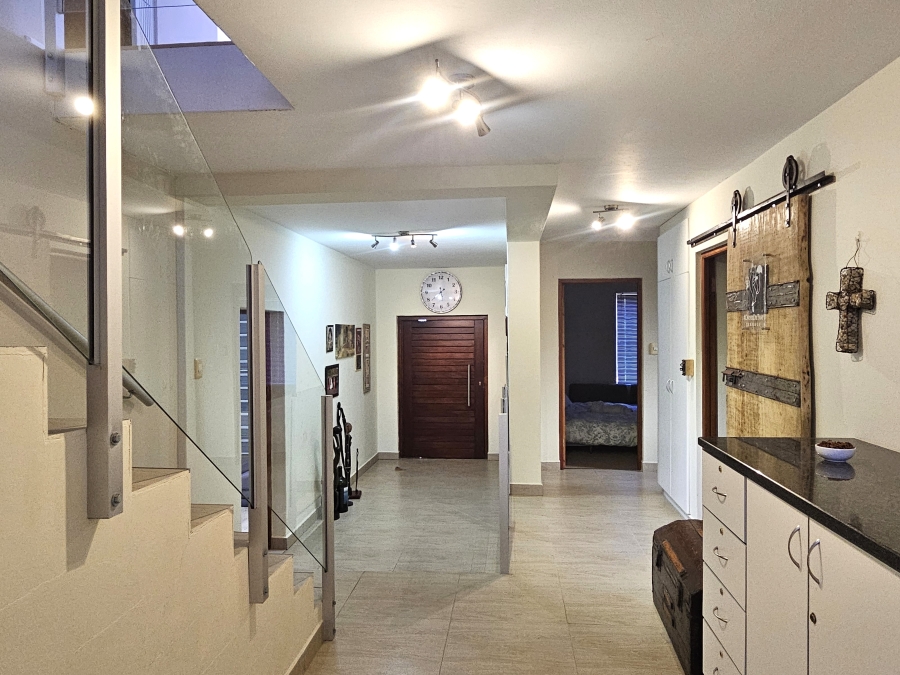 3 Bedroom Property for Sale in Wavecrest Eastern Cape